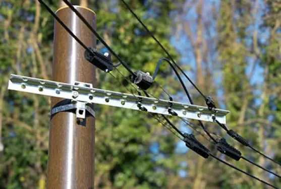 Fixed networks telecom line with composite pole