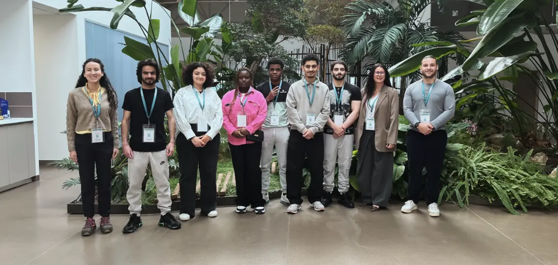 Young participants visiting Telenco facilities as part of the Passe Décisive programme with Sport dans la Ville