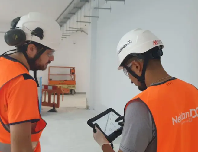 Installation de busbar pour data center au Danemark par NeklanDC, reconnue pour sa sécurité, sa performance et son expertise technique.