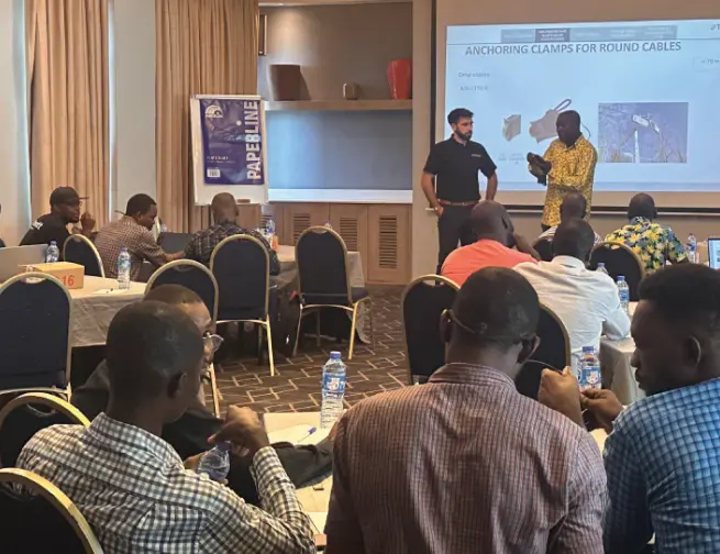 Participants lors de la formation FTTX organisée par Telenco Africa au Nigeria les 24 et 25 septembre 2024, visant à renforcer les compétences en déploiement de réseaux aériens.
